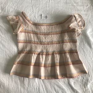 Cutest ruffled top